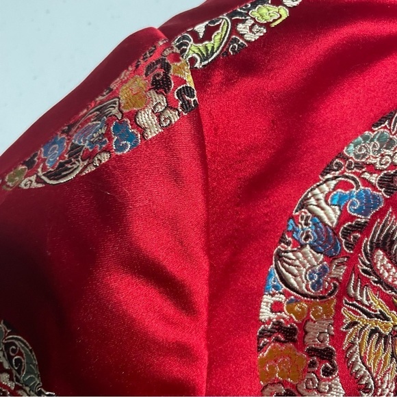 Vintage 80’s Red Oriental
Embroidered Reversible Jacket - Picture 10 of 12